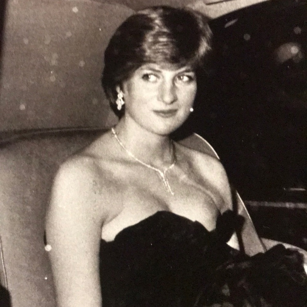 Book - Picture 4 of 8